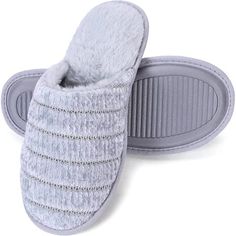 If you are looking for the ultimate slipper, Roxoni has it for you. Our cozy slippers are crafted using only the highest quality materials to give your feet the rest they deserve! These house shoes are cushioned with high density memory foam that molds to the shape of your foot, ensuring maximum comfort. The ultra soft lining makes these womens slippers warm and cozy, providing superior comfort. Step into these comfort cushioned slippers, and youll find yourself wearing them all day! Durable yet Comfy House, Women Slippers Fashion, Cozy Slippers, Bedroom Slippers, Open Toe Slippers, Comfortable Slippers, Warm Slippers, Slippers Cozy, House Shoes