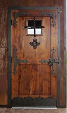 HRP-338 Gothic Cathedral Iron Door Knocker / Ring Pull Rustic Exterior Doors, Rustic Exterior, Gothic Cathedral, Seni Dan Kraf, Kick Plate, Iron Hardware, Old Doors