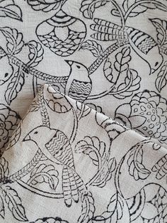 Kalamkari design with black on ecru cotton Please refer to video for the colour Width: 45 inches / 112.5 cm Thread count : 27 Weight : 120 gm / meter Reed / Pick : 60 / 46 - 54 Natural dyes ( Black: rusty iron, jaggery, myrobalan ). Also available in red. The fabric is of the highest quality and can be home washed .  Please feel free to message us if you have any queries. Single piece and longer uncut fabric available. FREE Shipping within the United Kingdom FREE Shipping to the US on order abov Kalamkari Design, Kalamkari Fabric, Kalamkari Designs, Old Chairs, Fabric Yardage, Natural Dye, Gorgeous Fabrics, Yellow Stripes, Cotton Bag