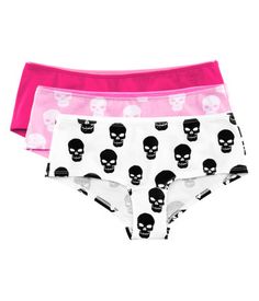 Skull boy shorts Chica Punk, Cute Bras, Bras And Panties, Lingerie, Cool Outfits, Blazer, Cute Outfits