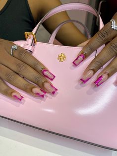 Pink 3d Chrome Nails, 3d Chrome Nails Short, 3d Nail Designs Square, Square 3d Nails, Pink 3d Nails, Chrome 3d Nails, Pink Chrome Nails Square, Short Chrome Nails Designs, Chrome Nails Pink