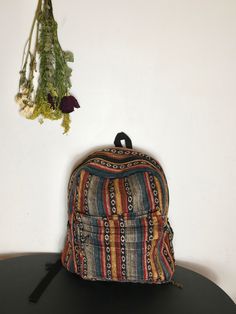 Unleash your style with our Arden patchwork backpack – Featuring adjustable straps for ultimate comfort and a front pocket for quick access. Stay hydrated on the go with water bottle holders. 70s Backpack, Indie Backpack, Book Bag Aesthetic, Boho Backpacks, Hippie Things, Patchwork Backpack, Fit School, Hippie Backpack, Boho Backpack