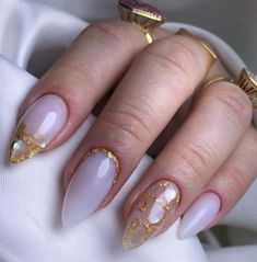 Nail Salon Design, Luxury Aesthetic, Salon Design, Nails On Fleek, Almond Nails, Nail Salon, Nail Art, Nails, Nail Arts