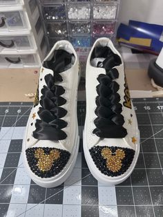 Disney inspiration, custom sneakers for an amazing trip experience. Just imagine the adorable pictures, creating unforgettable memories!.🌟Includes🌟- Pick shoelace colors. - The toe top is covered with bright rhinestones.- On the sides of the shoe, the idea/name/date is printed in solid or glitter color.❤️will receive❤️ - One pair of sneaker canvas off-brand- One special custom bag for the shoes🙏Working together🙏- Please check our size chart to make sure you are ordering the right size. For d Graduation Shoes, Disney Inspiration, Bridal Sneakers, Comfy Sneakers, Mickey Mouse Theme, Adorable Pictures, Limited Edition Shoes, Couple Shoes, Disney Gift