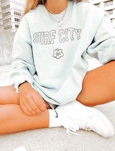 Surfergirl Style, Jogger Outfit, Teenage Outfits, Surf City, Foto Tips, Cute Lazy Outfits, Lazy Outfits, Trendy Summer Outfits, Sweatshirt Outfit