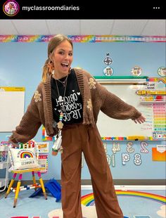 Outfits For Daycare Teachers, Daycare Job Outfit, Kindergartener Outfit, Eyfs Teacher Outfits, October Teacher Outfits, Daycare Teacher Fits, Elemtary Teacher Outfits, Teacher Outfits Hippy, Early Childhood Teacher Outfits