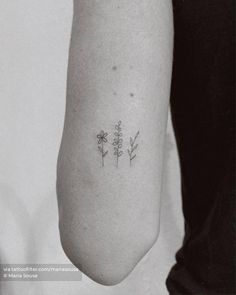 Flower Tattoos | Tattoofilter Natur Tattoo Arm, Simple Flower Tattoo, Simple Arm Tattoos, Tiny Tats, Petite Tattoos, Tattoos Geometric, Discreet Tattoos, Dainty Tattoos, Subtle Tattoos