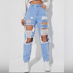 High Waist Cut Out Ripped Frayed Straight Leg Jeans | Size: L/G (8-10) | Color: Light Wash | Never Worn! Ripped Jeans Outfit, Smink Inspiration, Trendy Outfits For Teens, Teenage Fashion, Outfit Jeans, Cute Jeans, Simple Trendy Outfits, Leg Design