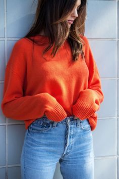 Orange Sweater Outfit Fall Looks, Orange Knit Sweater Outfit, Orange Sweater Outfit, Denim 2024, Sweater And Jeans Outfit, Fall Aesthetic Outfit, Orange Outfits, Autumn 23, Cozy Winter Fashion