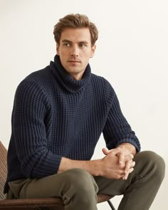 Sweater Turtleneck Outfit, Casual Turtleneck Outfit, Send Dudes, Navy Blue Sweater Outfit, Sweater Outfit Men, Blue Sweater Outfit, Outfit Grid Men, Sweater Outfits Men, Dark Blue Sweater