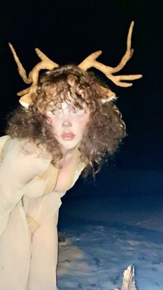 Zombie Deer Costume, Deer People, Deer Hairstyle, Cryptid Cosplay, Deer Costume Aesthetic, Halloween Deer Costumes Women, Deer Ren Faire Outfit, Deer Hybrid, Deer Halloween