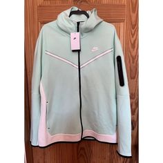 Nike Tech Fleece Full-Zip Hoodie Mint Foam/Sail Men's Size Xl-Tall Cu4489-379 Condition: Hoodie Is Brand New With Original Tags. See All Pictures And Description For More Details. Size: Us Men's Size Xl-Tall / Xl-T (Chest: 44 - 48.5 In | Waist: 38 - 43 In | Hip: 44 - 47 In) Color: Mint Foam / Sail / Black Features: * Tech Fleece Constructed With Double-Sided Cotton Spacer Fabric Brings Maximum Comfort * The Hood Design Includes A Taller Collar That Improves Coverage And Warmth * Zippered Sleeve Nike Tech Fleece Green White, Blue Nike Tech Fleece Drip, Nike Tech Blue Fleece, Turquoise Nike Tech, Fake Nike Tech Fleece, Nike Tech Fleece Bleu Clair, Nike Tech Fleece Dutch Blue, Nike Tech Fleece Snap, Nike Tech Fleece Baby Blue