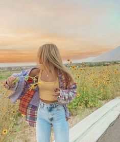 i dont own this pic Looks Country, Cute Everyday Outfits, Cute Simple Outfits, Outfit Inspo Fall, Instagram Foto, Preppy Outfits, Teen Fashion Outfits, Style Outfits, Fall Winter Outfits