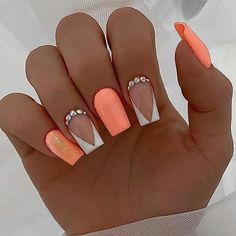 Nagel Tips, Manicure Diy, White Nail, Orange Nails, Short Acrylic Nails, Nail Accessories, Gold Nails, Rhinestone Nails, Nail Kit