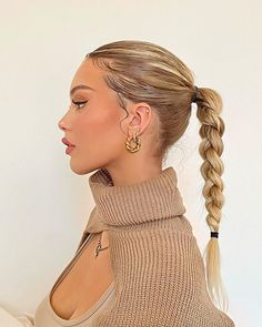 Sleek Braided Ponytail, Slick Ponytail, Sleek Ponytail Hairstyles, Ponytail Hairstyles Easy, Hair Stylies, Sleek Ponytail, Sleek Hairstyles, Braided Ponytail, Baddie Hairstyles