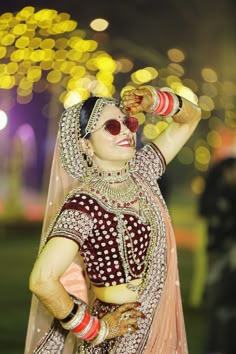 Dulhan Photography, Bride Single Poses, Mehndi Photoshoot