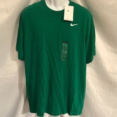 Pre-Owned Item. All My Items Are Kept In A Smoke-Free, Pet-Free Facility. Please Take The Time To View Some Of My Other Items. Many Are New With & With Out Tags. Any Questions Please Contact Me. Thank You. Bust/Chest (24 In) Shoulder To Shoulder (18 In) Sleeve (8 In) Length From Top Of Garment To End Of Garment (31 In) Nike Green Sports T-shirt, Nike Cotton Short Sleeve Shirt, Nike Casual Solid Color T-shirt, Nike Casual Solid T-shirt, Casual Solid Color Nike T-shirt, Casual Solid Nike T-shirt, Casual Nike T-shirt, Green Short Sleeve Moisture-wicking Tops, Green Moisture-wicking Short Sleeve Tops