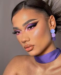 Glisten Cosmetics Looks, Hard Makeup Looks, Colourful Makeup, Exotic Makeup, Purple Makeup Looks, Evening Eye Makeup, Look 80s, Drag Make-up, High Fashion Makeup