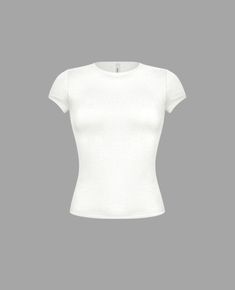 Basic Outfit Pieces, Basic Short Sleeve Tops, Clean Girl Tops, Basic Crop Top Outfits, White School Outfit, White Top Png, White Shirt Outfit Women, Basic Top Outfit, White Basic Top