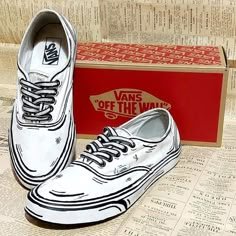 Custom White Vans, Painted White Vans, Vans Custom Ideas, Diy Vans, Vans Aesthetic, Vans Custom, Custom Vans Shoes