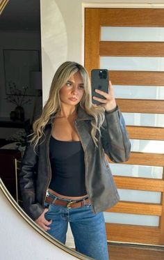 Bar Outfits, Latina Outfits, Look Adidas, Estilo Indie, Skandinavian Fashion, Looks Party, Instagram Style, Stockholm Fashion, Autumn Outfit