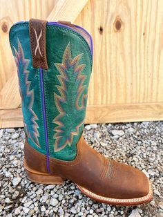 Cute Cowgirl Boots, Orange Boots, Boot Scootin Boogie, Rice Husk, Casual Country Outfits, Cowboy Boots Square Toe, Western Shoes, Western Store, Hey Dudes