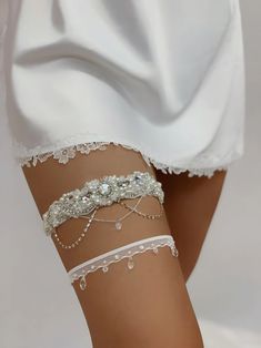 Elegant Wedding Garters Set With Crystals and Rhinestones | Etsy Leg Garter Aesthetic, Wedding Garter Diy, Bride Garter, Snowflake Wedding, White Garters, Bride Lingerie, Leg Garter, Wedding Garter Set, Wedding Garters