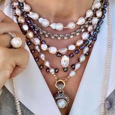 PEARL NECKLACE - MEDICI – POSHMIRA Neckmess Ideas, Mama Jewelry, Homemade Jewellery, Faberge Jewelry, Emmanuelle Alt, Pearl Love, Nugget Necklace, Baroque Pearl Necklace, Sacral Chakra