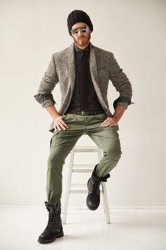 Michael Bastian Gray Label: Your First Look at the Designer's Affordable New Line Photos | GQ Teaching Mens Fashion, Fashionable Men, Mens Attire, Mens Fashion Jeans, Mens Fashion Urban