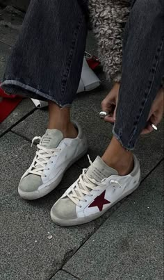 Golden Goose Sneakers Aesthetic, Golden Goose Aesthetic, Golden Goose Sneakers Outfit, Dr Shoes, Goose Sneakers, Shoe Wishlist, Paris Mode