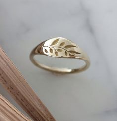 Olive Branch Signet Ring Vintage Style Botanic Ring for - Etsy Lavender Wedding Ring, Unique Gold Wedding Rings, Signet Ring Vintage, Floral Wedding Band, 14k Gold Signet Ring, Olive Branch Ring, Flower Wedding Band, Floral Wedding Bands, Wedding Band Unique