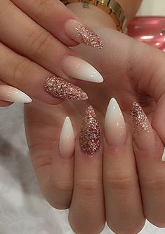 Door Diy, Almond Shape Nails, Nachos Recipe, Almond Nail, Accent Nails, Nail Polishes, Gold Nails, Nails Designs