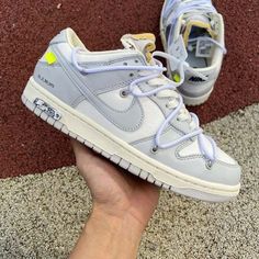 Nike Dunk Low x Off-White Lot 49 Sneakers Dunk Collection, Off White X Nike, Mother Dresses, Nike Branding, Vintage Basketball, Nike Brand, Bungee Cord, Black Nike, Virgil Abloh