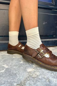 Striped Socks – Brandy Melville Striped Socks Outfit, 19s Fashion, Socks Aesthetic, Jordan Shoes Girls, Sock Outfits, Outfit Inspo Casual, Striped Socks