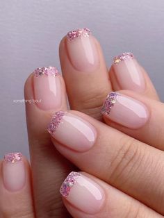 short, glittery French tip nail designs for Valentine's Day Birthday Day Nail Ideas, Pink French Tip Nails Valentines Day, Non Pink Valentines Nails, Valentine's French Tip Nail Designs, Valentines Nails Acrylic French Tips, Pink Chrome Nails Designs Short, Short French Tip Acrylic Nails Valentines, Valentines Day Nails For Kids, Valentines Nails For Kids