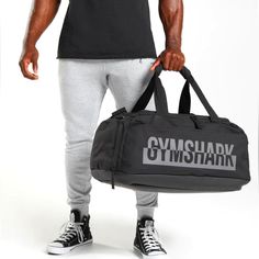 Gymshark Unisex Adults Logo Everyday Holdall Gym Duffle Bag Black One Size Brand New Excellent Gym And Travel Bag Very Roomy And Tons Of Pockets. Please See All Photos Questions? Leave A Comment Below! Training Bags, Duffle Bag Travel, Gym Bags, Bags Aesthetic, In The Bag, Muscle Men, Ankle Socks, Black Logo, D Ring