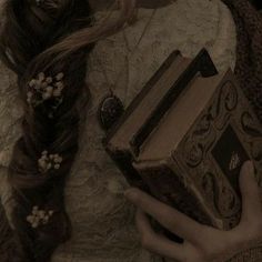 ― #darkacademia #vintage #brown #aesthetic Queencore Dark Aesthetic, Stephaniecore Aesthetic, Queencore Aesthetic, Fairy Academia, October Girl, Dark Academy, Mystic Moon, Month Of June, Images Kawaii