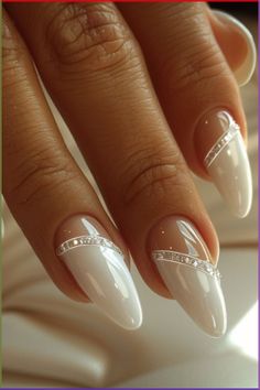 \ Bridal Manicure Wedding Nails Ideas, Bride Nails Wedding Elegant, Bride Manicure, Elegant Bridal Nails, Nails Bride, Nails Board, Wedding Acrylic Nails, Bridal Nails Designs, Weak Nails