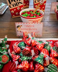 How To Throw The Ultimate Buddy The Elf Christmas Movie Night Party - Stephanie Rachelle Christmas Movie Night Party, Elf Themed Christmas Party, Elf Cookies, Xmas Movies, Christmas Movie Night, Xmas Treats, Movie Night Party, Elf Movie, Cute Snacks