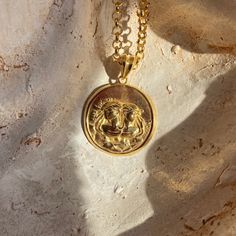 Gemini People, Gemini Necklace, Gemini Pendant, Gemini Jewelry, Gold Medallion Necklace, Image Swag, Gold Medallion, Medallion Necklace, Circle Shape