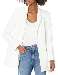 white blazer from The Drop - bridal outfits - your pre-wedding warddrobe Outfit Blazer, Long Blazer Jacket, Best Blazer, Long Blazer, The Drop, Casual Work Outfits, Womens Blazers, Blazer Outfits, White Blazer