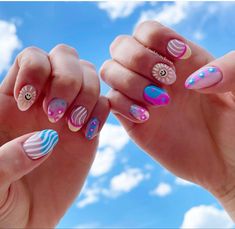 Utah Nails, Smiley Sun, Glass Nails Art, Beachy Nails, Hard Gel Nails, Diy Acrylic Nails, Broken Nails, Simple Gel Nails