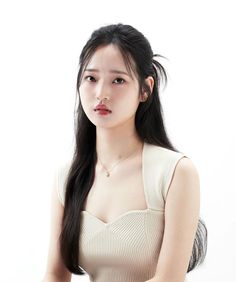 tracy sohn Fashion Brand Aesthetic, Tracy Sohn, Cute Outfits Korean, Brand Aesthetic, Best Friends Aesthetic, Korean Aesthetic, Makeup Fashion, Cute Hairstyles, Pretty People