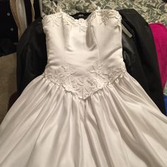 Selling A Debutante Dress That Was Only Worn Once For Debutante, It Is Technically A Wd. In Good Condition- Missing A Few Beads On One Strap, But All In All Looks Brand New. Comes With A Matching Shaw. The Dress Is Absolutely Beautiful With Gorgeous Bead Work Along The Top, Bottom, And Back Of Dress. Size 6 In Women. Will Need To Be Cleaned Before Worn Beaded Top Wedding Dress, Wedding Dress Color, Visual Archive, Sparkle Wedding Dress, Top Wedding Dresses, Colored Wedding Dresses, Beaded Top, Size 6 Dress, Cute Hairstyles