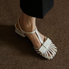 Square Heels, Shoes Art, White Sandals Heels, White Shoe, Genuine Leather Sandals, Leather Gladiator Sandals, Female Style, Leather Sandals Women, White Sandals