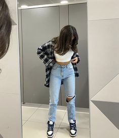 Mom Jeans Outfit, Pastel Outfit, Foto Tips, Causual Outfits, Streetwear Fashion Women, Teenage Fashion Outfits