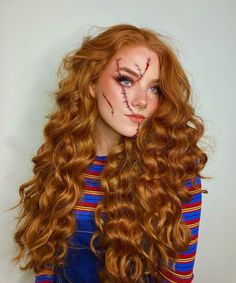 Female Chucky Cosplay, Cute Chucky Makeup, Female Chucky Makeup, Easy Chucky Makeup, Halloween Costume Redhead, Chucky Female Costume, Chucky Makeup Female Easy, Diy Chucky Costume Women