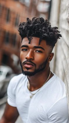 Black Men's Hairstyle Ideas Man Haircut Fade, Fade Curly Hair, Taper Fade Curly Hair, Hairstyle Black, Beard Fashion, Man Haircut, Guy Hair, Dark Skin Boys