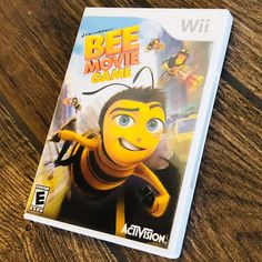 the wii game bee movie game is sitting on a table