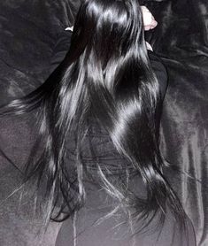 nikova banks. Straight Black Hair, Foto Ideas Instagram, Long Straight Hair, Silky Hair